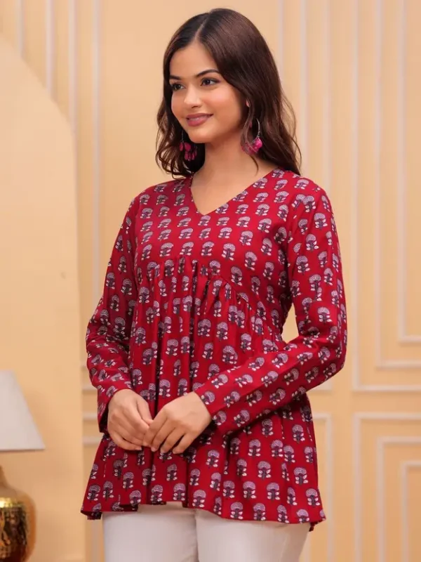Casual Regular Sleeves Printed Women Red Top - Image 2