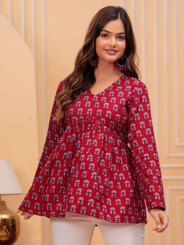 Casual Regular Sleeves Printed Women Red Top - Image 3