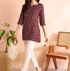 Women Floral Print Cotton Rayon Straight Kurta  (Maroon)