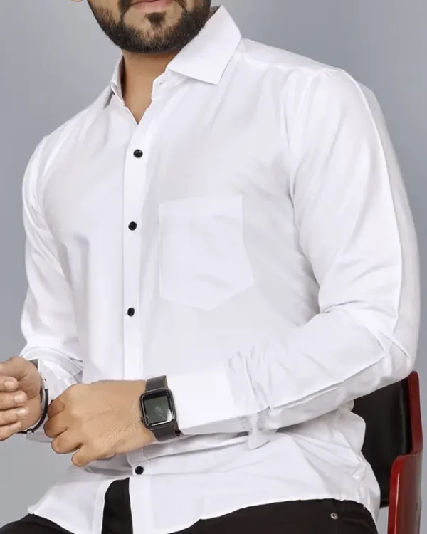 Men Regular Fit Solid Spread Collar Formal Shirt